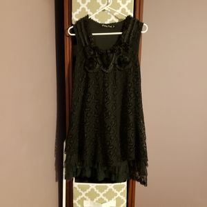 Black sleeveless Lace dress